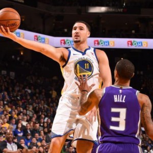  库里三分雨难救主勇士惜败国王遭遇赛季首次连败  