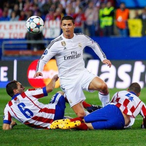  罗马锋线哑火主场憾平博洛尼亚  