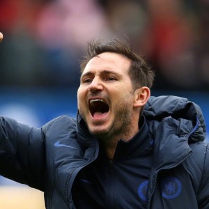  斯特拉斯堡主帅赛后炮轰裁判不公判罚  