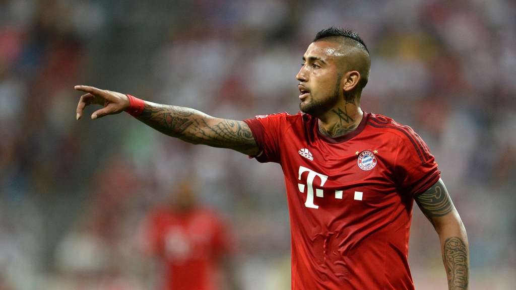  拜仁慕尼黑主场鏖战多特蒙德上演国家德比  